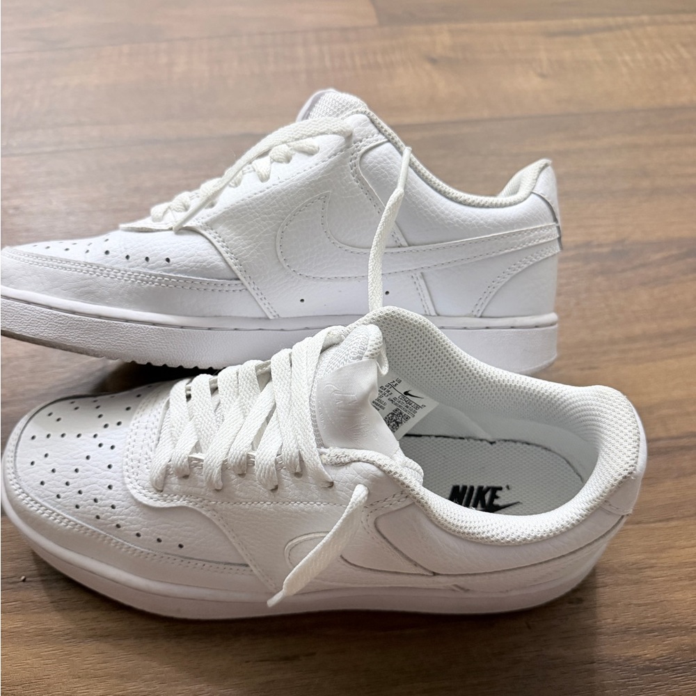Nike (WMNS) Nike Court Vision Low 'Triple White'